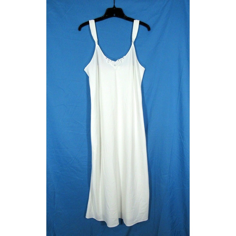 VTG VANITY FAIR Silky LACE ONLY AT NECKLINE Scalloped Trim SLIP NIGHTGOWN Sz 36